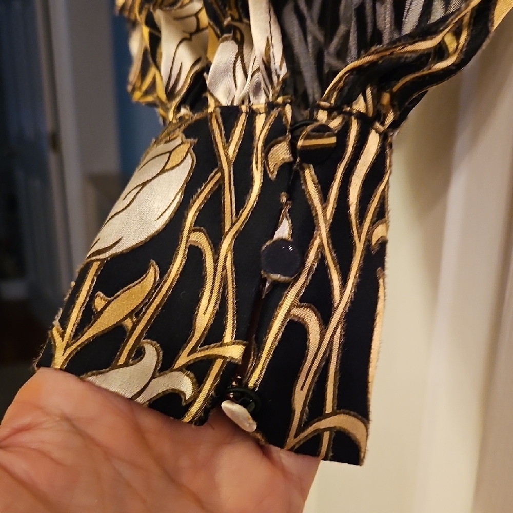 Banana Republic Black, Gold and Cream Floral Blouse, Open Sleeves. - Picture 2 of 4